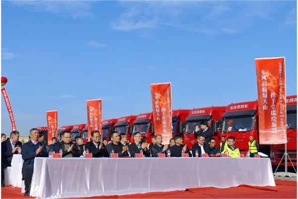 80 Dongfeng Kinland electric tractors open up a new era of green transformation in Xinjiang